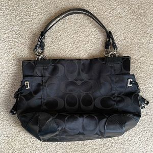 RARE Coach Payton J0993-14505 Black Signature C with baby blue satin lining